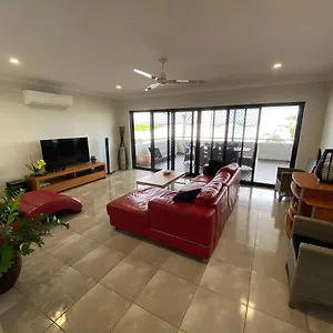 Harbour View Luxury Apartment Cooktown
